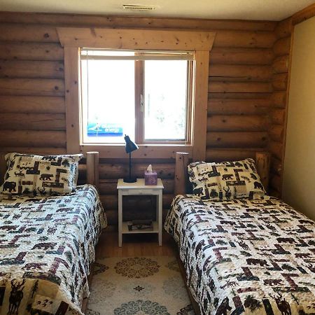 Folding Mountain B & B Fort Nelson Kültér fotó