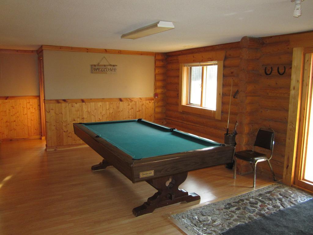 Folding Mountain B & B Fort Nelson Kültér fotó