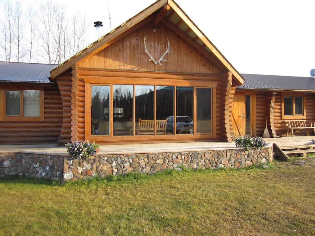 Folding Mountain B & B Fort Nelson Szoba fotó