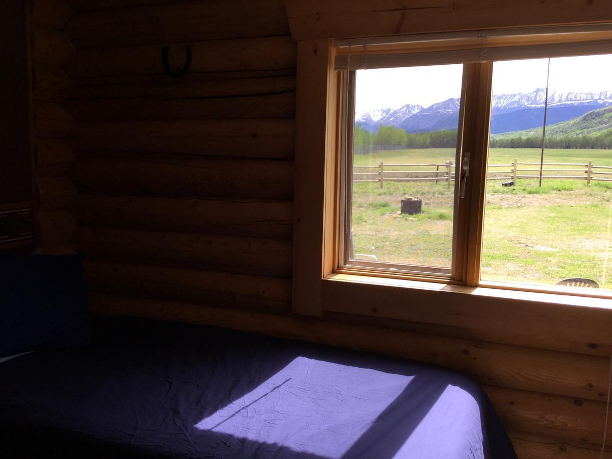 Folding Mountain B & B Fort Nelson Kültér fotó